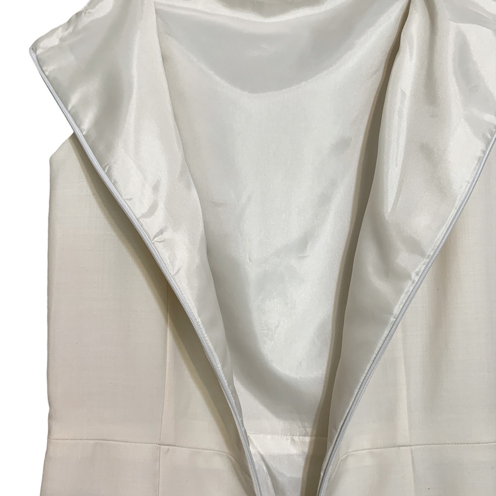 Wool blend shift dress. Fully lined in silk.